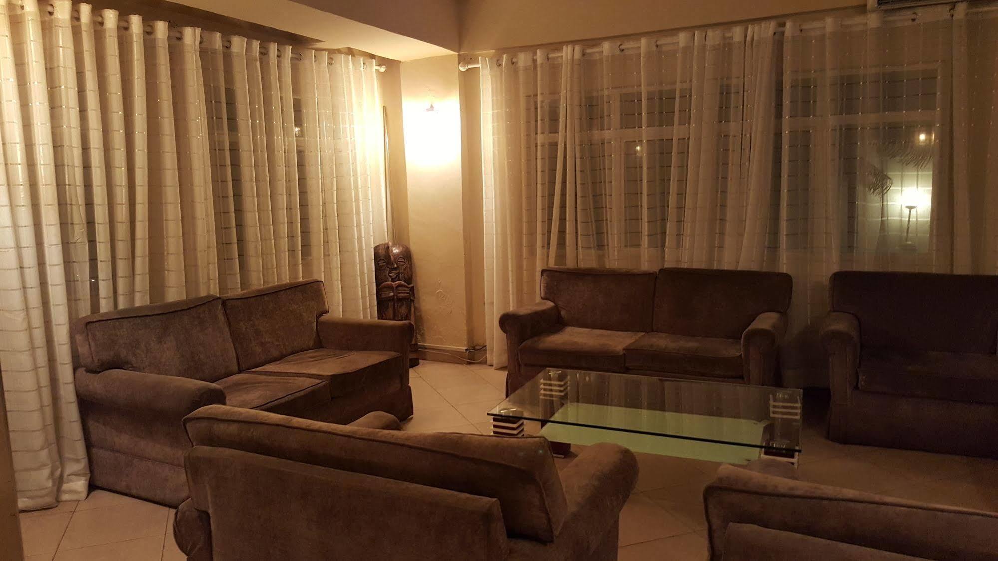 Golden Gate Hotel Kumasi Ngoại thất bức ảnh